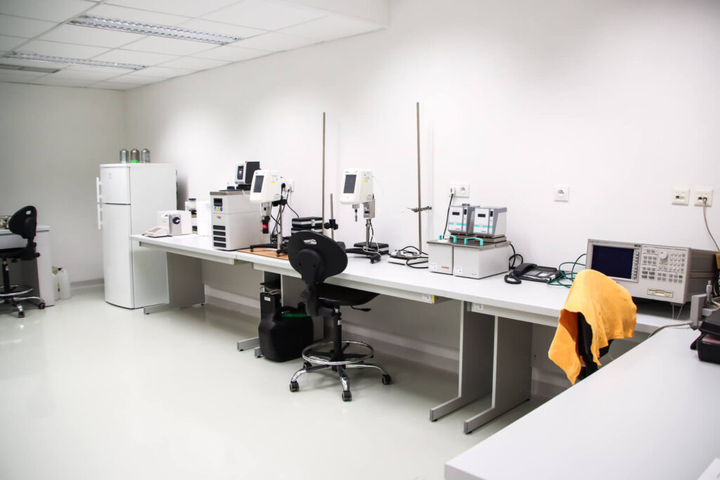 Laboratória fyzikálnych vlastností surovín a potravín 2