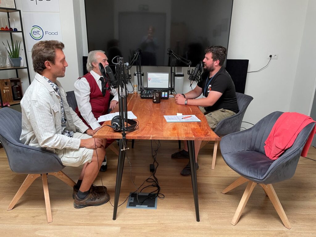 foto podcast autoCULTIs