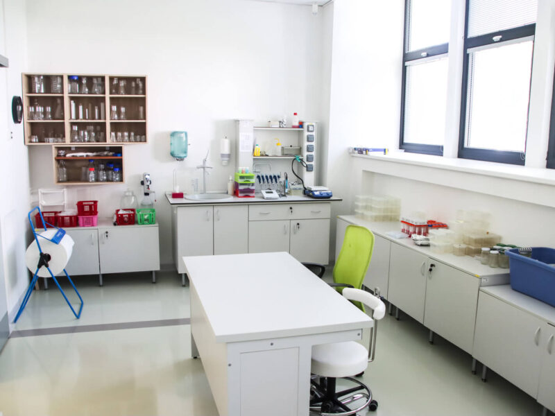 Laboratórium explantátových kultúr